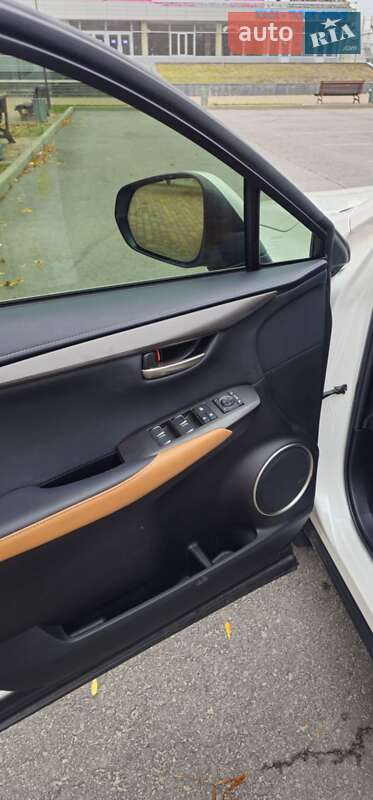 Позашляховик / Кросовер Lexus NX 2020 в Києві