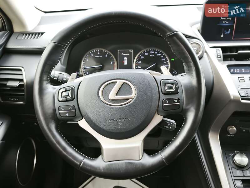 Внедорожник / Кроссовер Lexus NX 2018 в Львове