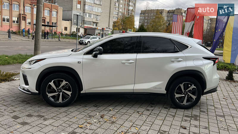 Позашляховик / Кросовер Lexus NX 2020 в Львові