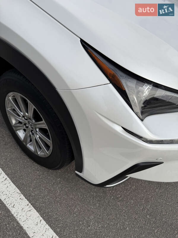 Позашляховик / Кросовер Lexus NX 2017 в Києві