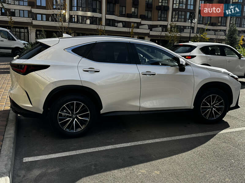 Внедорожник / Кроссовер Lexus NX 2024 в Киеве