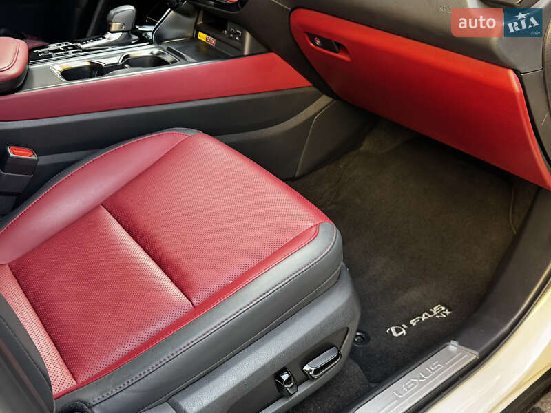 Внедорожник / Кроссовер Lexus NX 2024 в Киеве