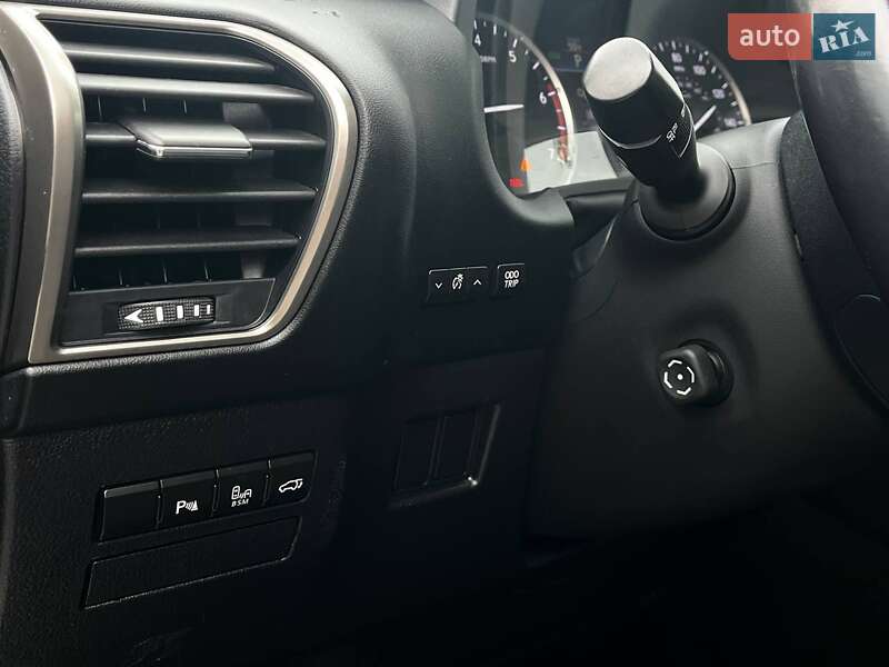 Позашляховик / Кросовер Lexus NX 2015 в Дніпрі фото 14 Позашляховик / Кросовер Lexus NX 2015 в Дніпрі