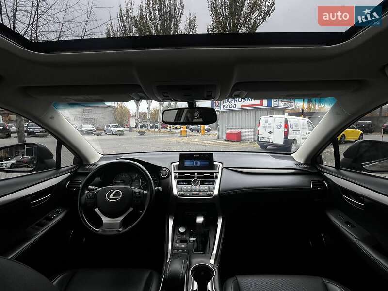 Позашляховик / Кросовер Lexus NX 2015 в Дніпрі фото 19 Позашляховик / Кросовер Lexus NX 2015 в Дніпрі