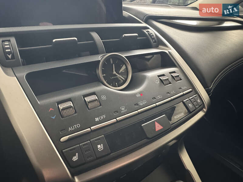 Позашляховик / Кросовер Lexus NX 2019 в Чернігові