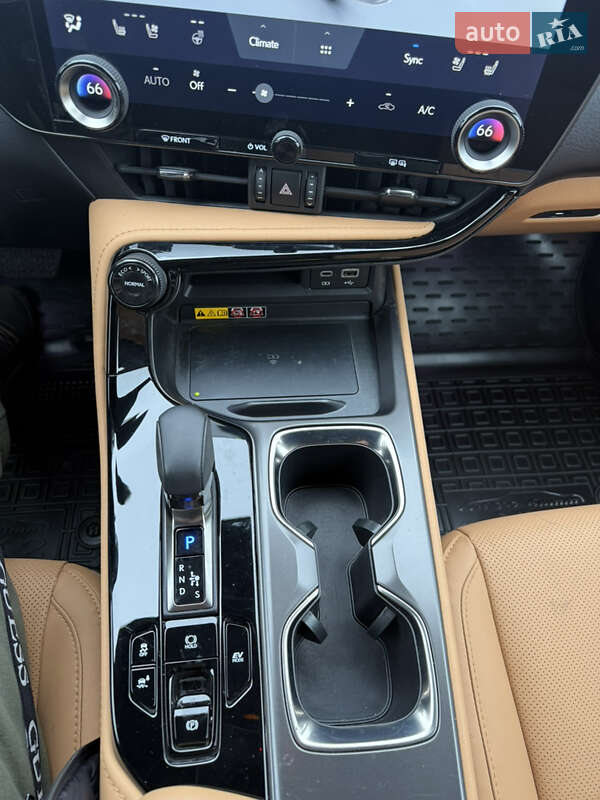 Внедорожник / Кроссовер Lexus NX 2024 в Днепре