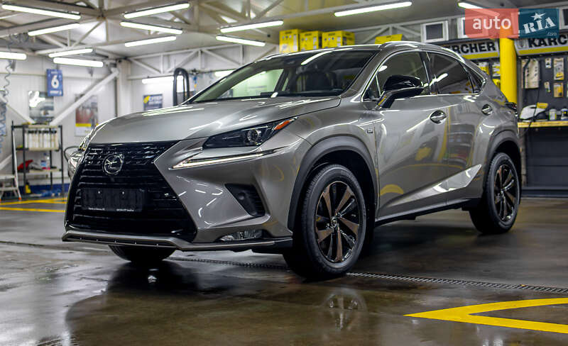 Позашляховик / Кросовер Lexus NX 2020 в Чернівцях