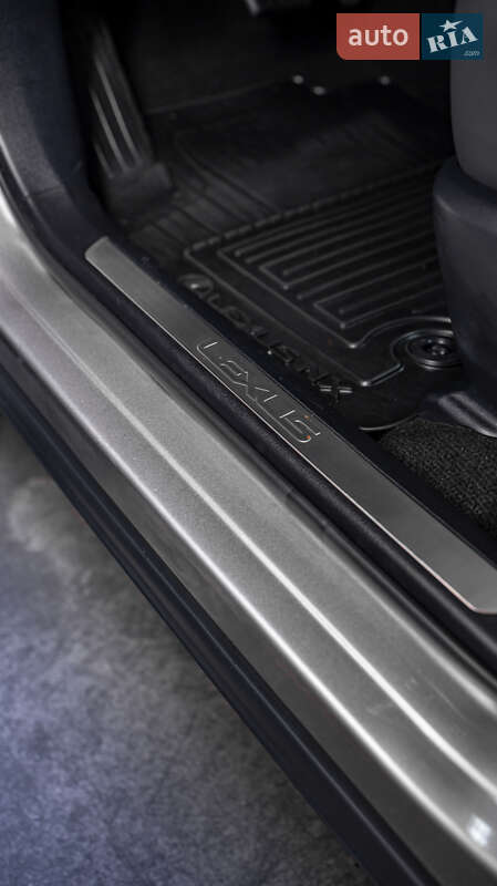 Позашляховик / Кросовер Lexus NX 2020 в Чернівцях