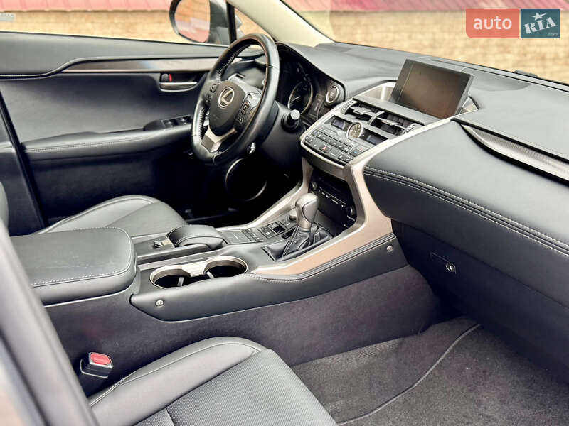 Позашляховик / Кросовер Lexus NX 2017 в Одесі фото 68 Позашляховик / Кросовер Lexus NX 2017 в Одесі