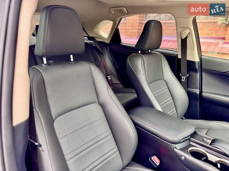 Позашляховик / Кросовер Lexus NX 2017 в Одесі фото 71 Позашляховик / Кросовер Lexus NX 2017 в Одесі