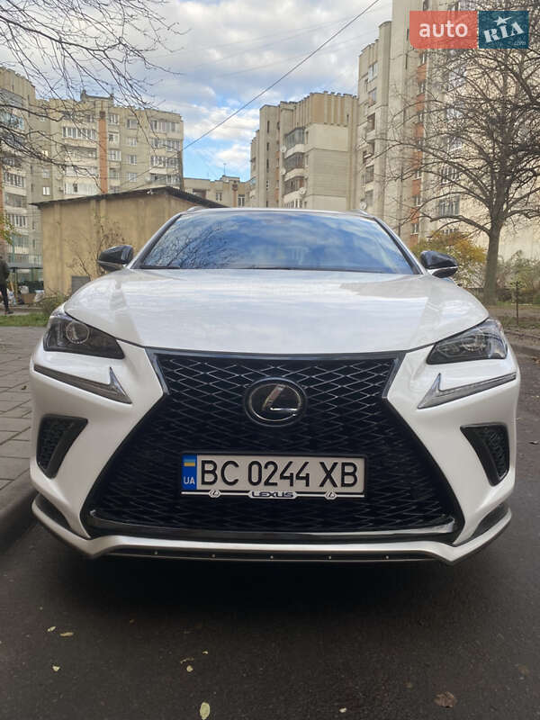 Lexus NX 2020