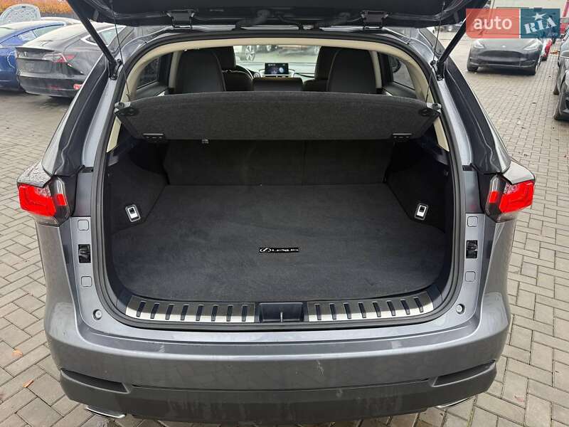 Позашляховик / Кросовер Lexus NX 2016 в Луцьку фото 16 Позашляховик / Кросовер Lexus NX 2016 в Луцьку