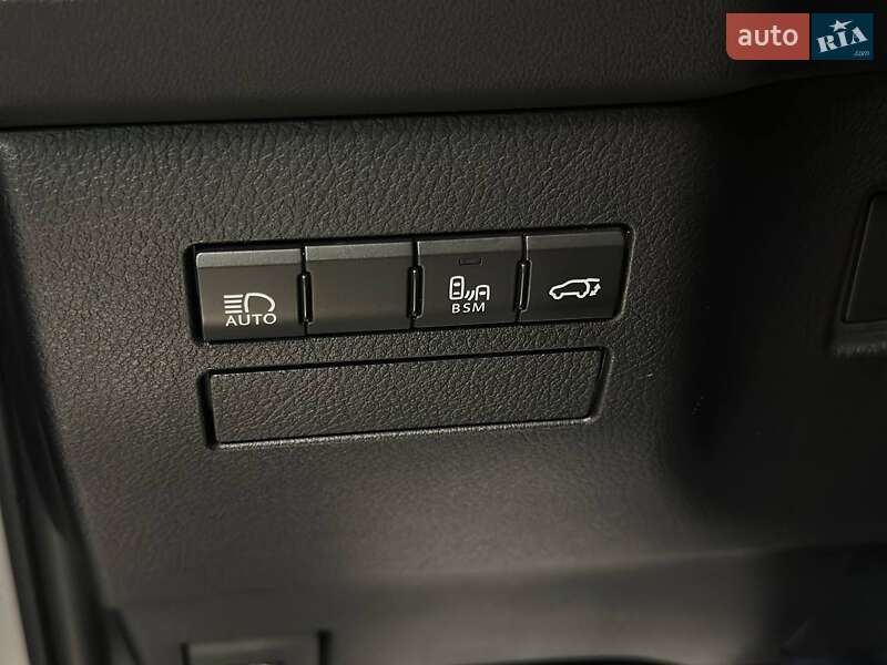 Позашляховик / Кросовер Lexus NX 2018 в Львові фото 17 Позашляховик / Кросовер Lexus NX 2018 в Львові