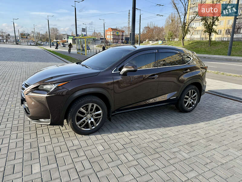 Позашляховик / Кросовер Lexus NX 2014 в Дніпрі фото 4 Позашляховик / Кросовер Lexus NX 2014 в Дніпрі