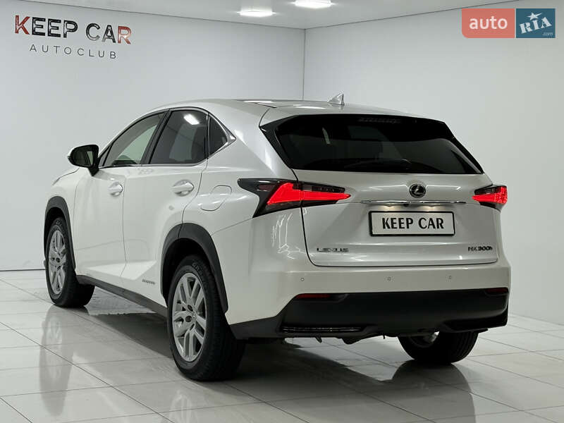 Внедорожник / Кроссовер Lexus NX 2016 в Одессе