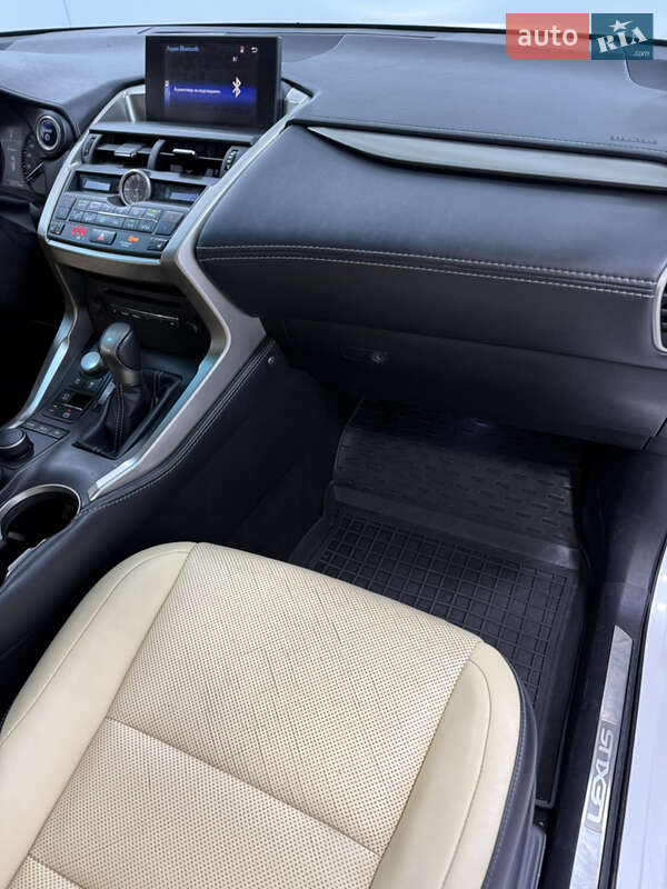 Внедорожник / Кроссовер Lexus NX 2016 в Одессе