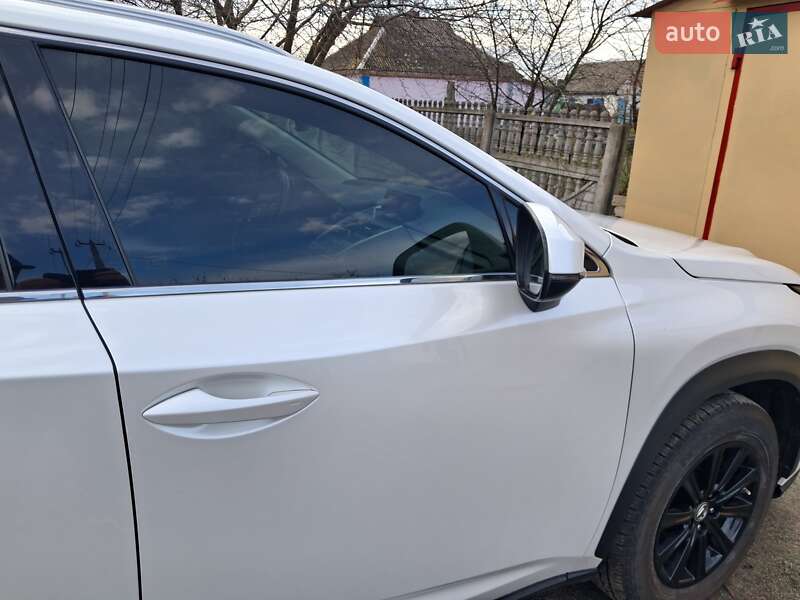 Внедорожник / Кроссовер Lexus NX 2016 в Полтаве