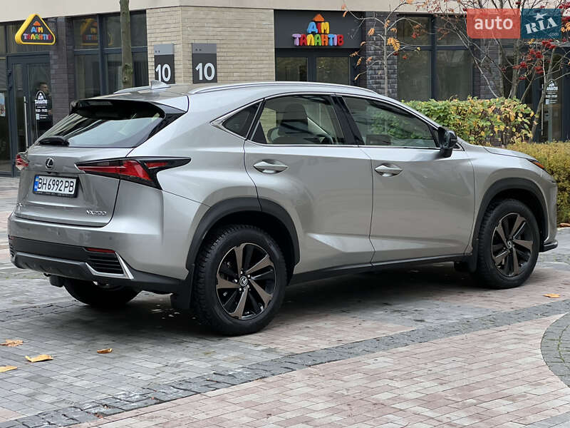 Позашляховик / Кросовер Lexus NX 2021 в Києві