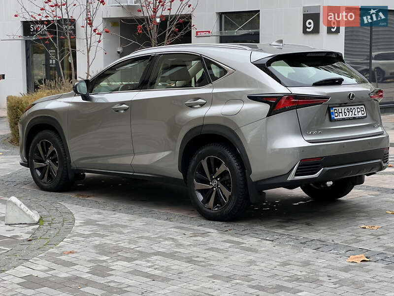 Позашляховик / Кросовер Lexus NX 2021 в Києві