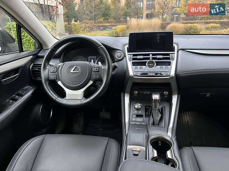 Позашляховик / Кросовер Lexus NX 2021 в Києві