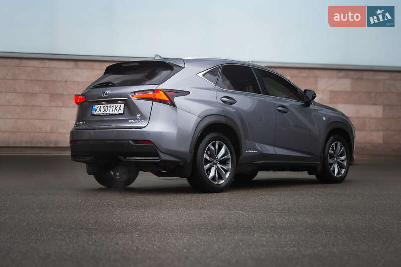 Внедорожник / Кроссовер Lexus NX 2016 в Киеве