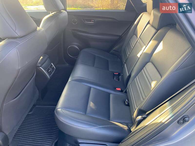 Внедорожник / Кроссовер Lexus NX 2015 в Одессе