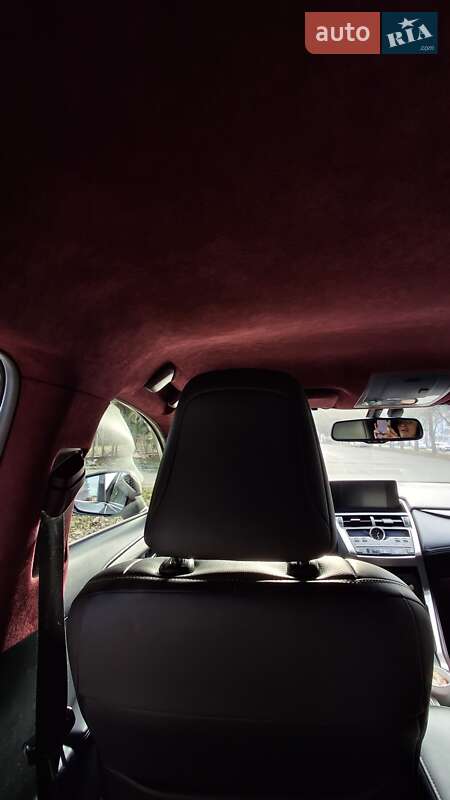 Позашляховик / Кросовер Lexus NX 2017 в Дніпрі