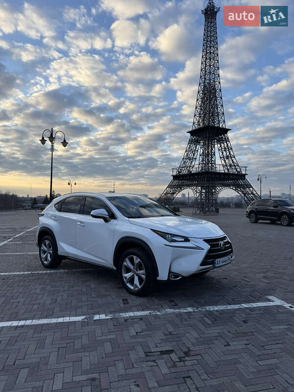 Lexus NX 2017