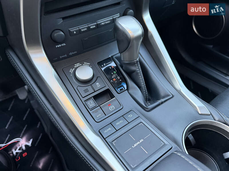 Внедорожник / Кроссовер Lexus NX 2015 в Одессе
