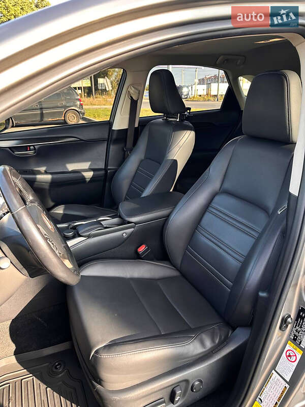 Позашляховик / Кросовер Lexus NX 2016 в Києві