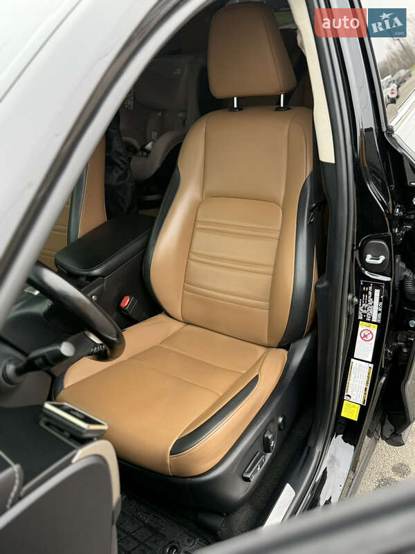 Внедорожник / Кроссовер Lexus NX 2017 в Киеве