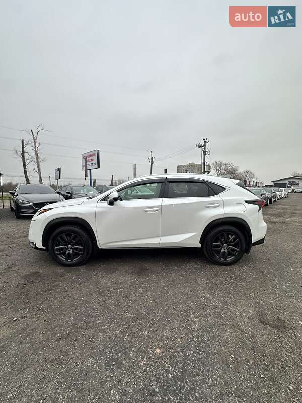Внедорожник / Кроссовер Lexus NX 2015 в Белогородке