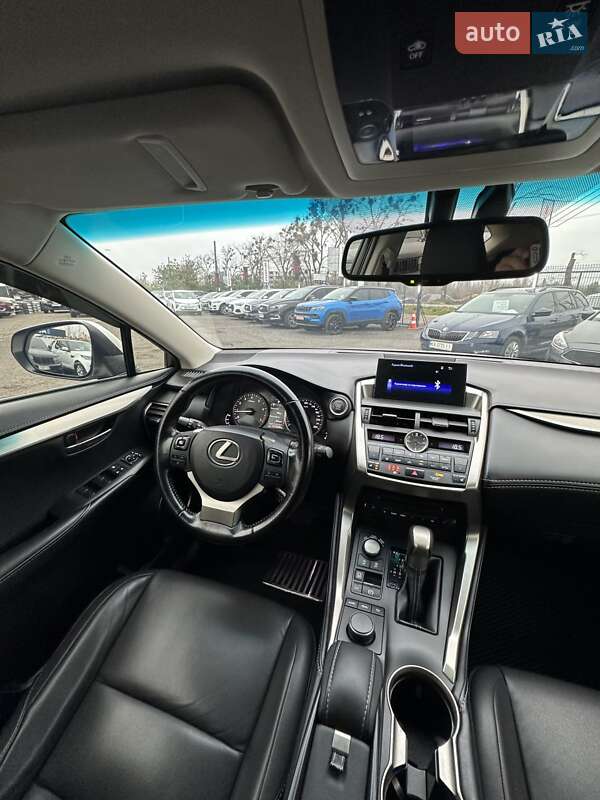 Внедорожник / Кроссовер Lexus NX 2015 в Белогородке