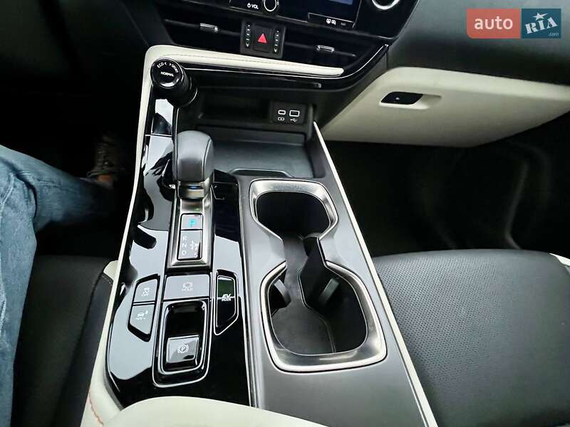 Внедорожник / Кроссовер Lexus NX 2023 в Киеве