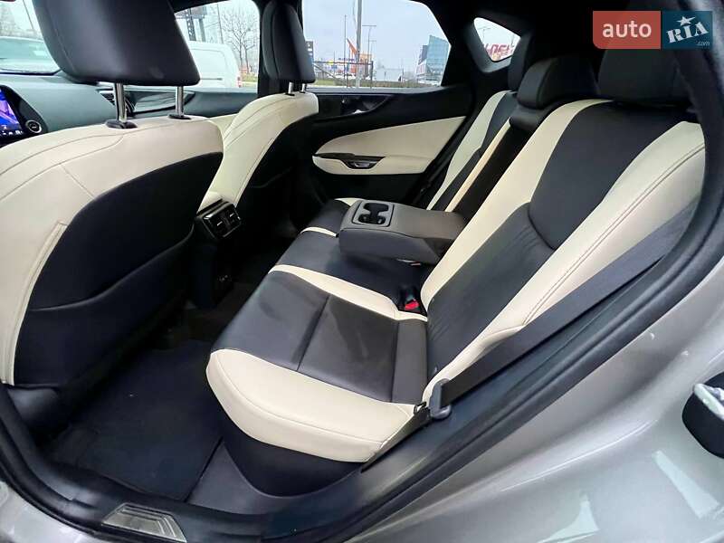 Внедорожник / Кроссовер Lexus NX 2023 в Киеве