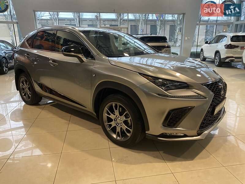 Внедорожник / Кроссовер Lexus NX 2015 в Одессе