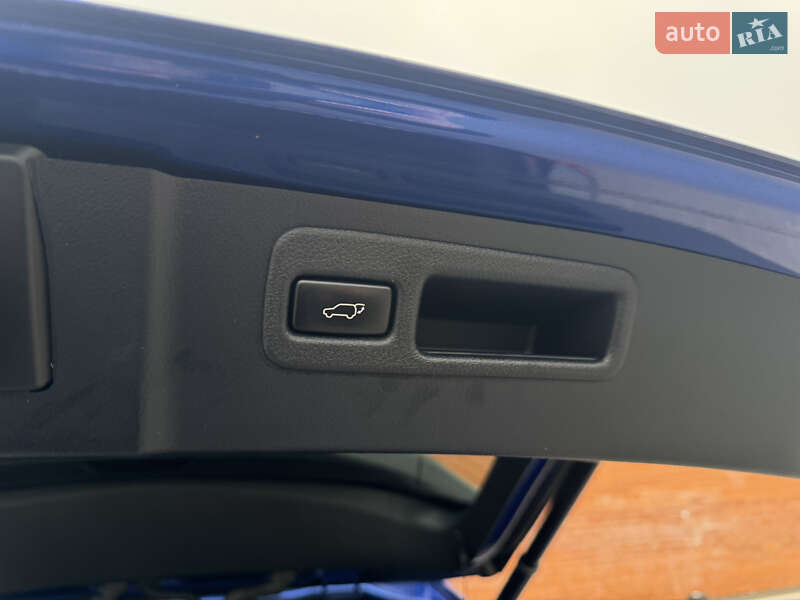 Внедорожник / Кроссовер Lexus NX 2017 в Киеве