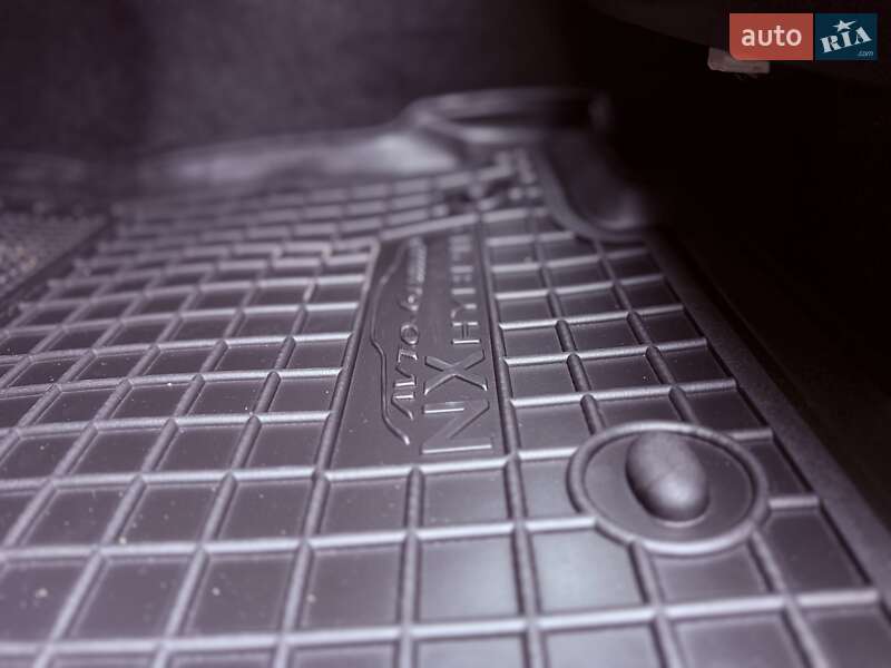 Внедорожник / Кроссовер Lexus NX 2015 в Одессе фото 35 Внедорожник / Кроссовер Lexus NX 2015 в Одессе