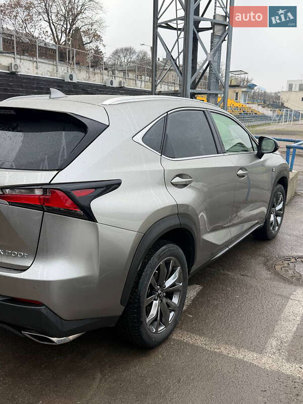 Внедорожник / Кроссовер Lexus NX 2016 в Одессе