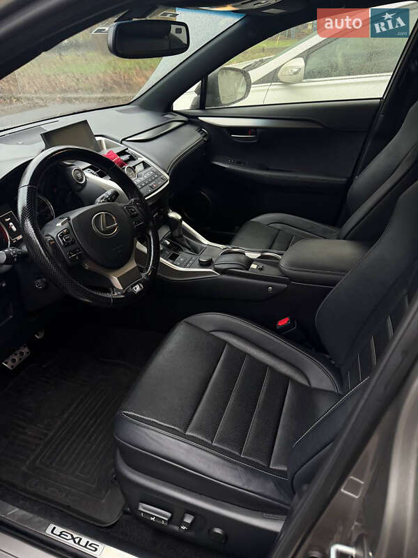 Внедорожник / Кроссовер Lexus NX 2016 в Одессе