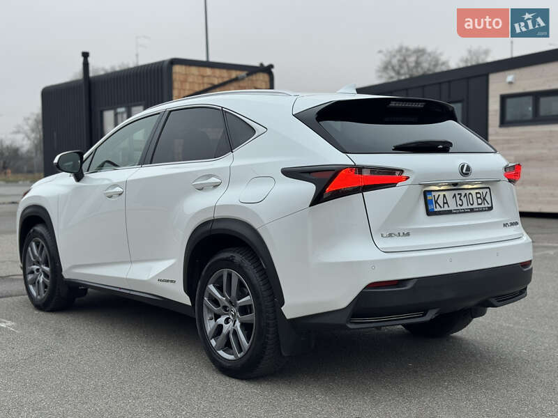 Внедорожник / Кроссовер Lexus NX 2015 в Киеве