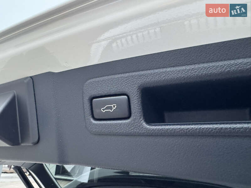 Внедорожник / Кроссовер Lexus NX 2015 в Киеве