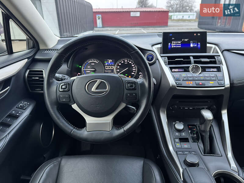 Внедорожник / Кроссовер Lexus NX 2015 в Киеве