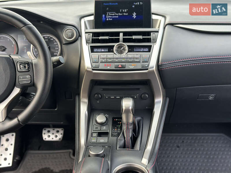 Внедорожник / Кроссовер Lexus NX 2016 в Киеве