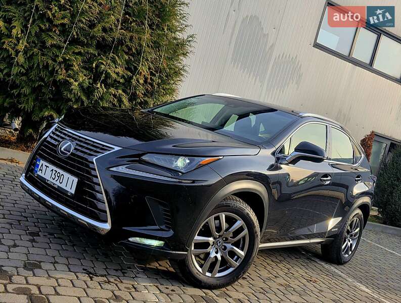 Позашляховик / Кросовер Lexus NX 2018 в Івано-Франківську