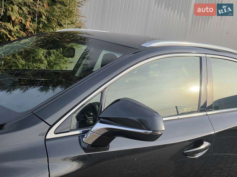 Позашляховик / Кросовер Lexus NX 2018 в Івано-Франківську