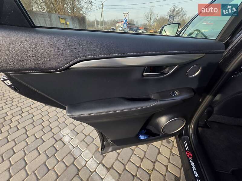 Позашляховик / Кросовер Lexus NX 2018 в Івано-Франківську