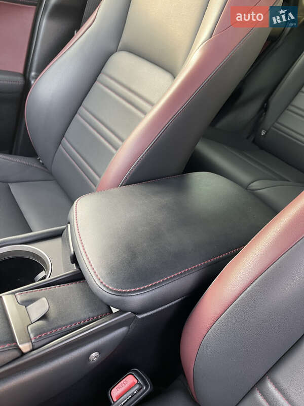 Внедорожник / Кроссовер Lexus NX 2021 в Виннице