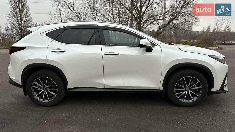 Внедорожник / Кроссовер Lexus NX 2024 в Киеве