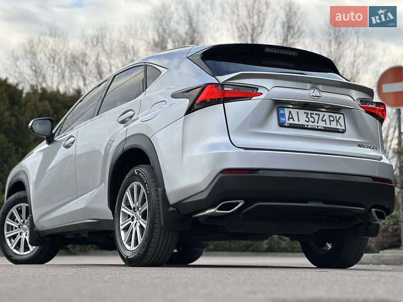 Внедорожник / Кроссовер Lexus NX 2015 в Дрогобыче